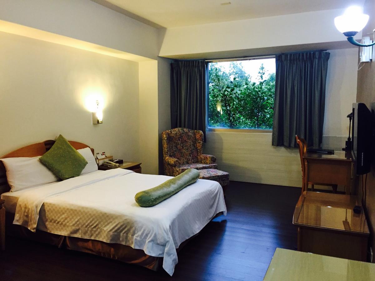 Berkeley Business Hotel Zhongzheng Hsinchu Dış mekan fotoğraf