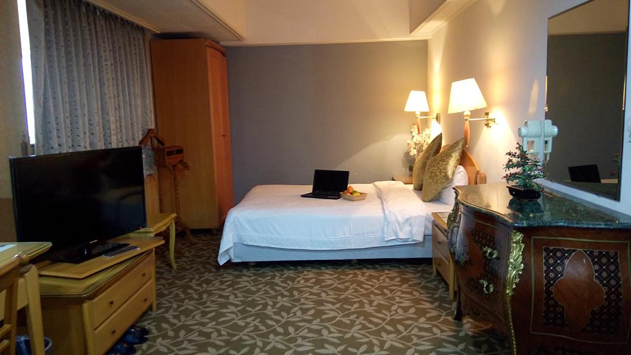Berkeley Business Hotel Zhongzheng Hsinchu Dış mekan fotoğraf