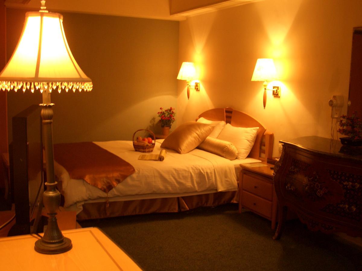 Berkeley Business Hotel Zhongzheng Hsinchu Dış mekan fotoğraf