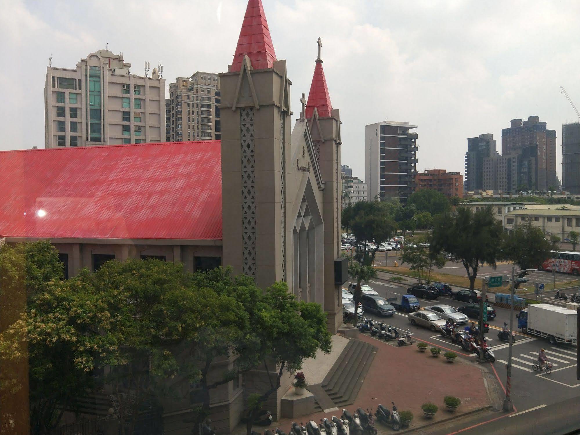 Berkeley Business Hotel Zhongzheng Hsinchu Dış mekan fotoğraf