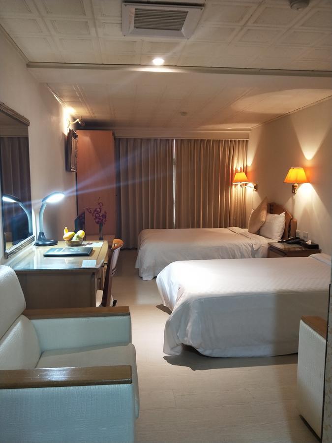 Berkeley Business Hotel Zhongzheng Hsinchu Dış mekan fotoğraf