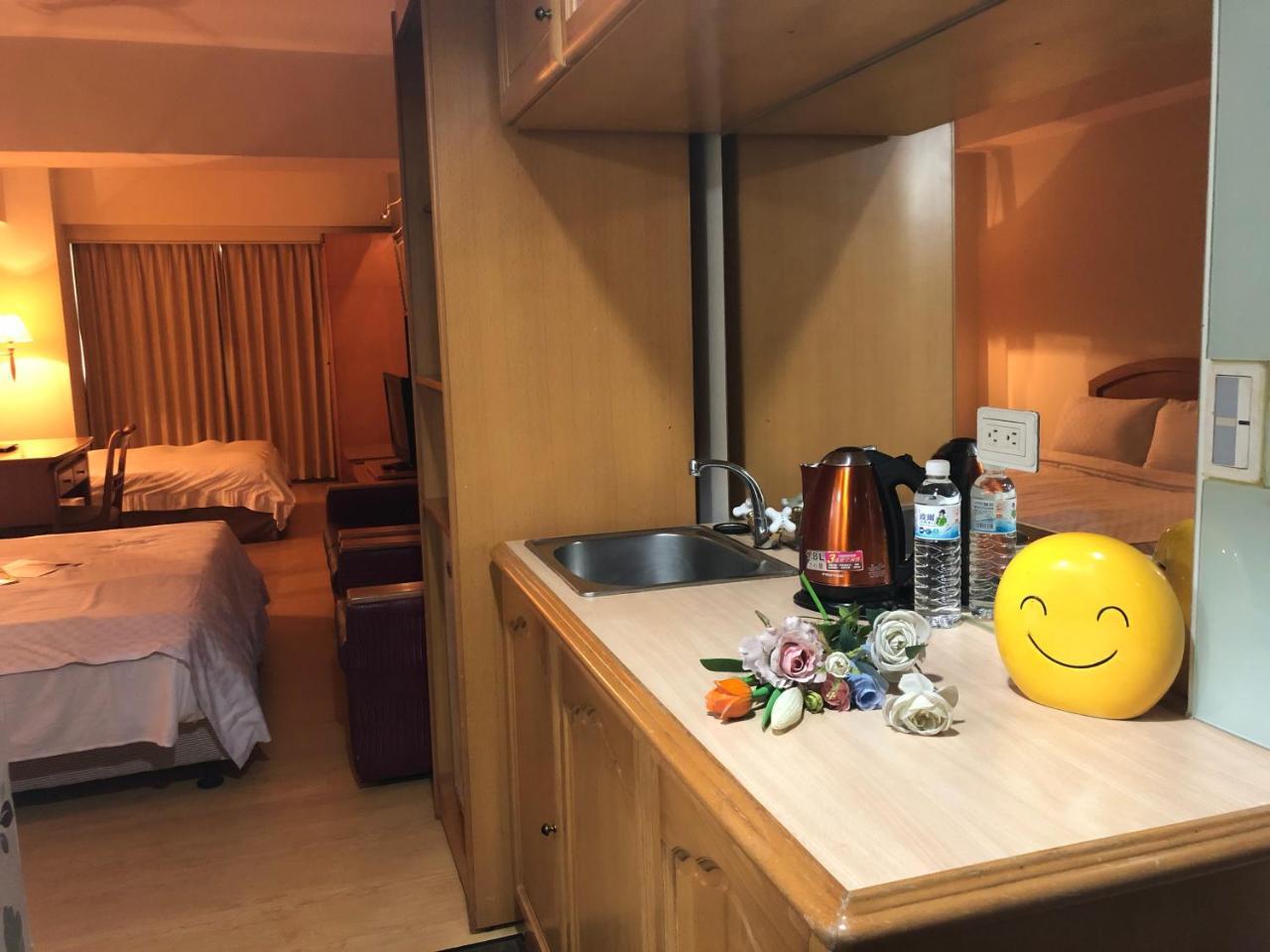 Berkeley Business Hotel Zhongzheng Hsinchu Dış mekan fotoğraf